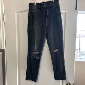 Hollister Gray High-Rise Mom Jeans